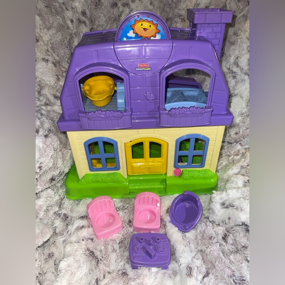 2008 Fisher Price Little People Happy Home & Sounds
